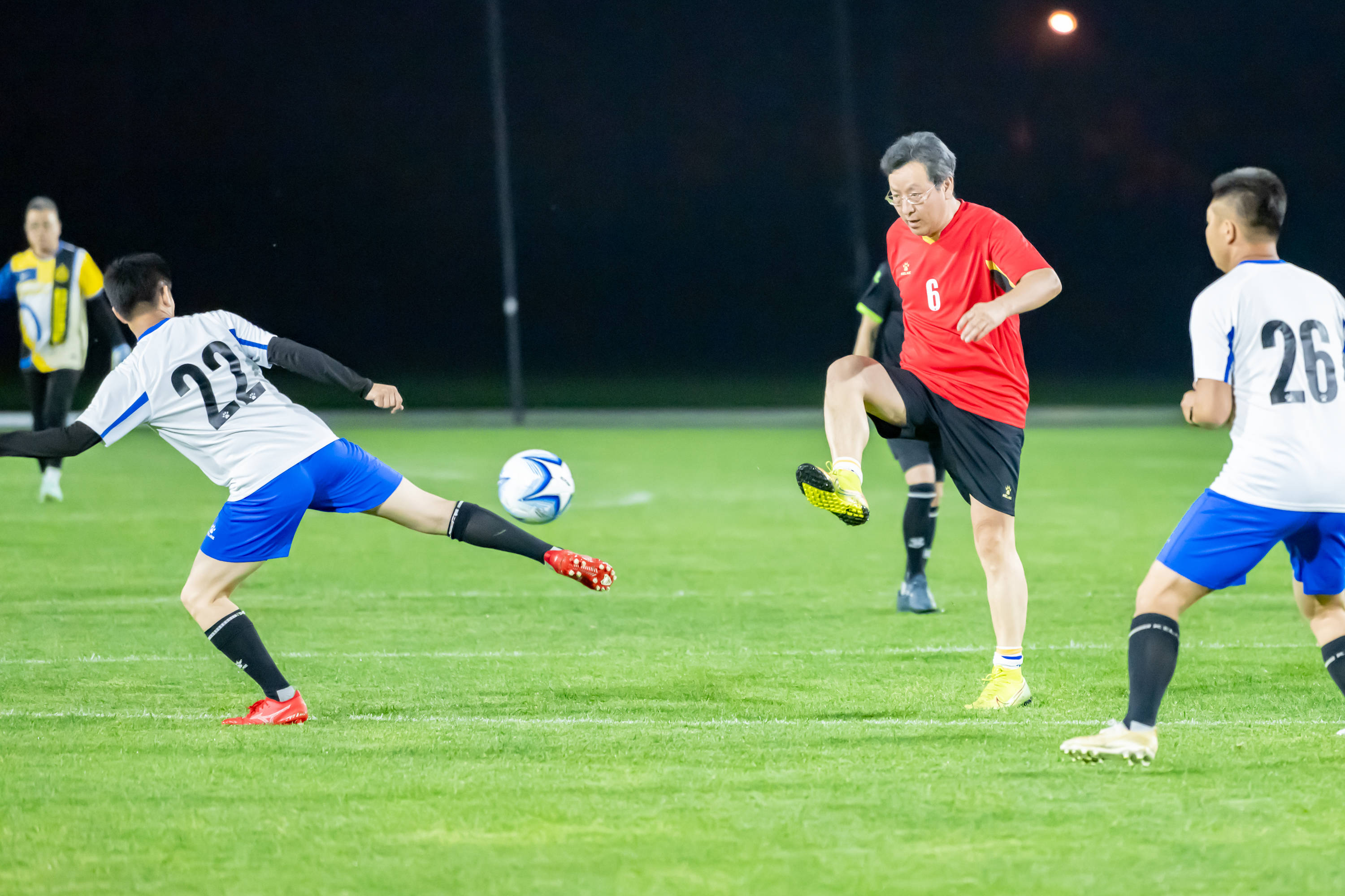 化中激励着 化中激励着